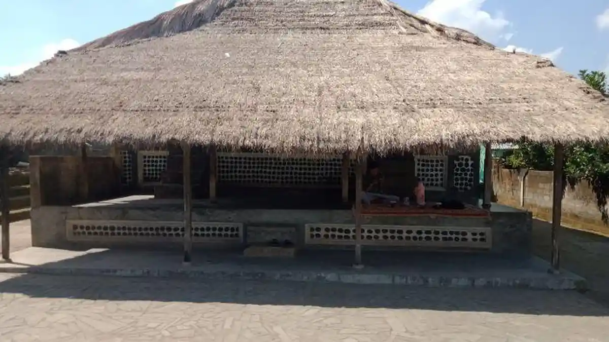 Peran edukasi sekolah sebagai pintu masuk wisata Rumah Adat Karang Bayan